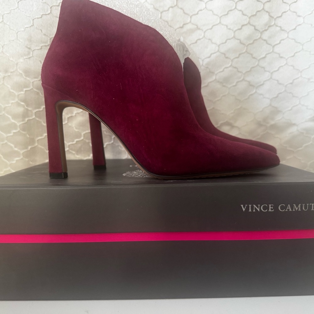 Vince Camuto Ribbon Red Suede Sestrind Bootie WMNs US Size 7.5 NIB